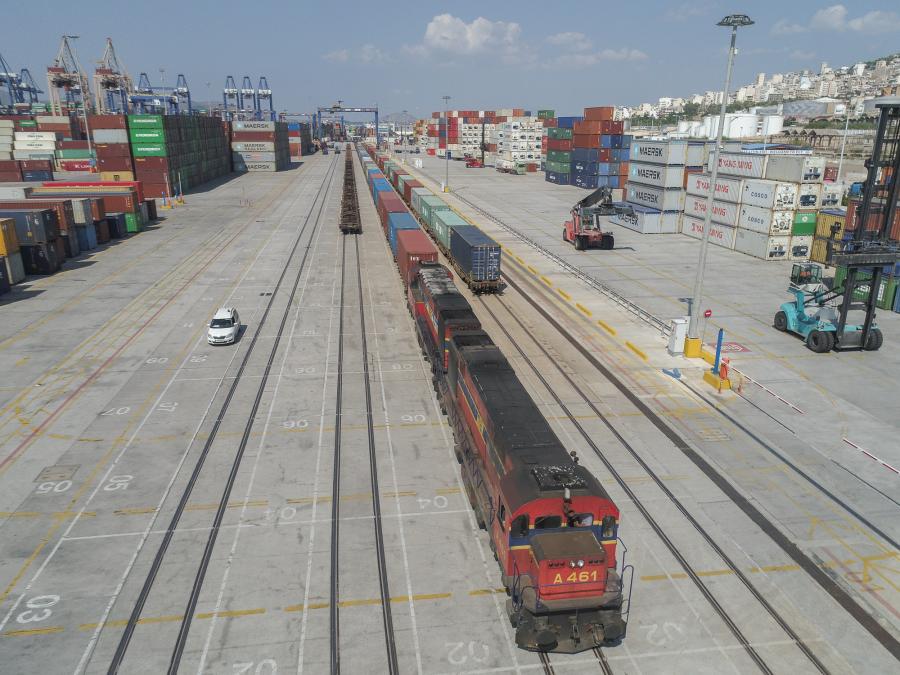 FreightTrain2